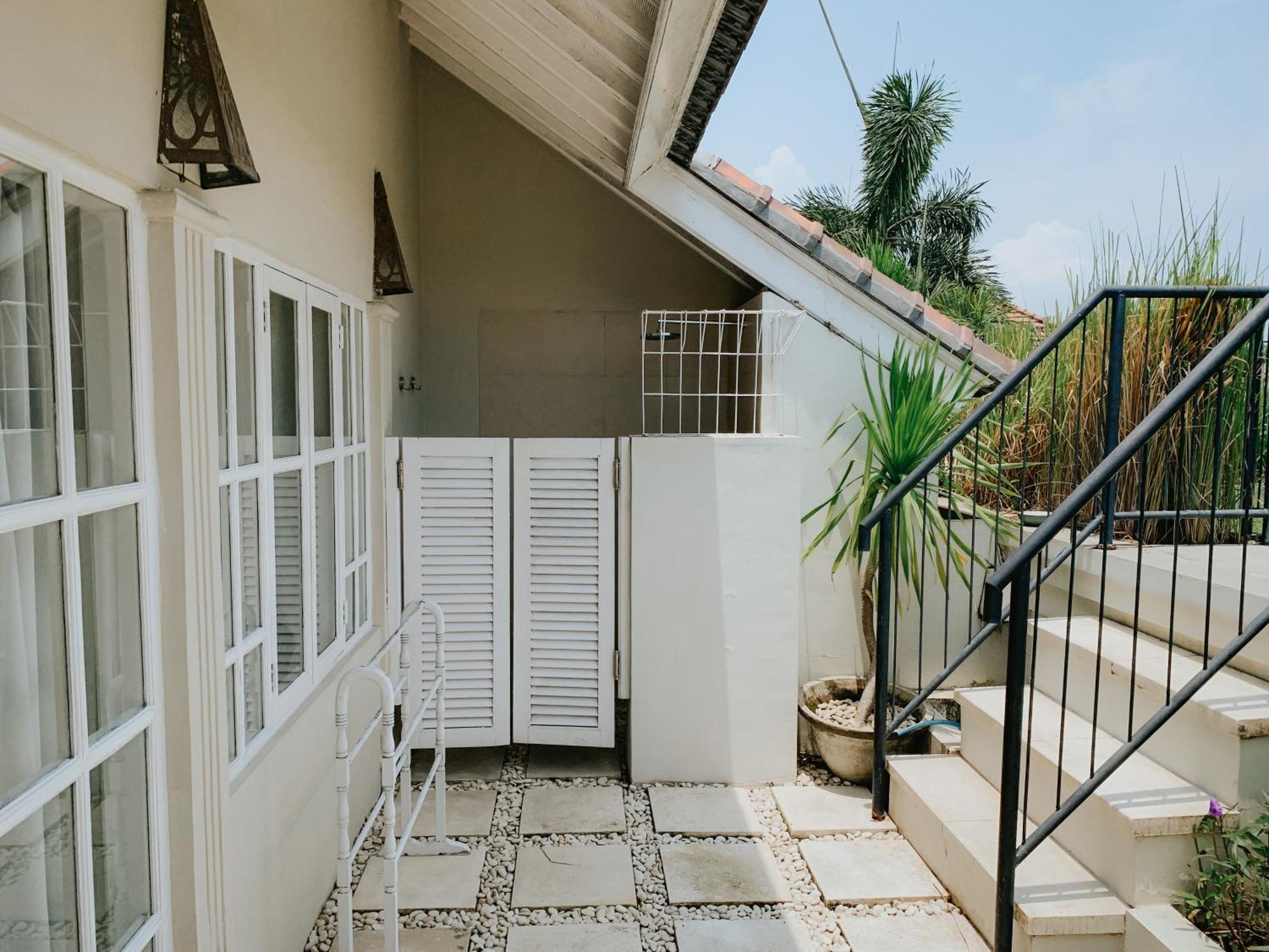 Casa Artista By Kresna Hospitality Hotel Seminyak  Exterior photo